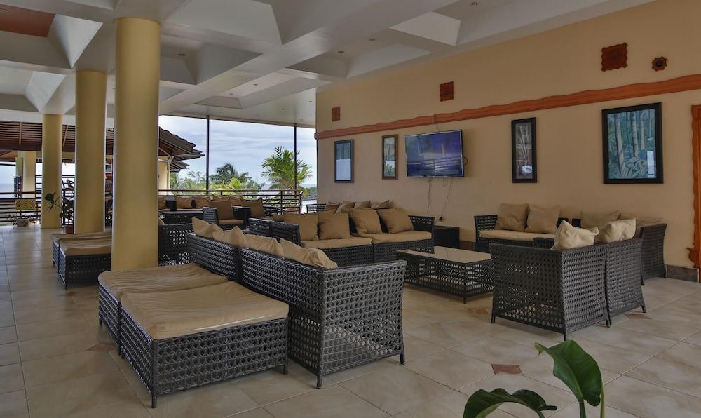 แกรฟตัน บีช รีสอร์ต Hotel Black Rock ภายนอก รูปภาพ