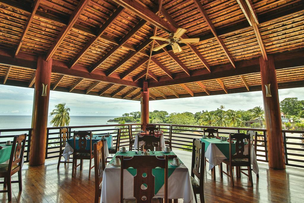 แกรฟตัน บีช รีสอร์ต Hotel Black Rock ภายนอก รูปภาพ