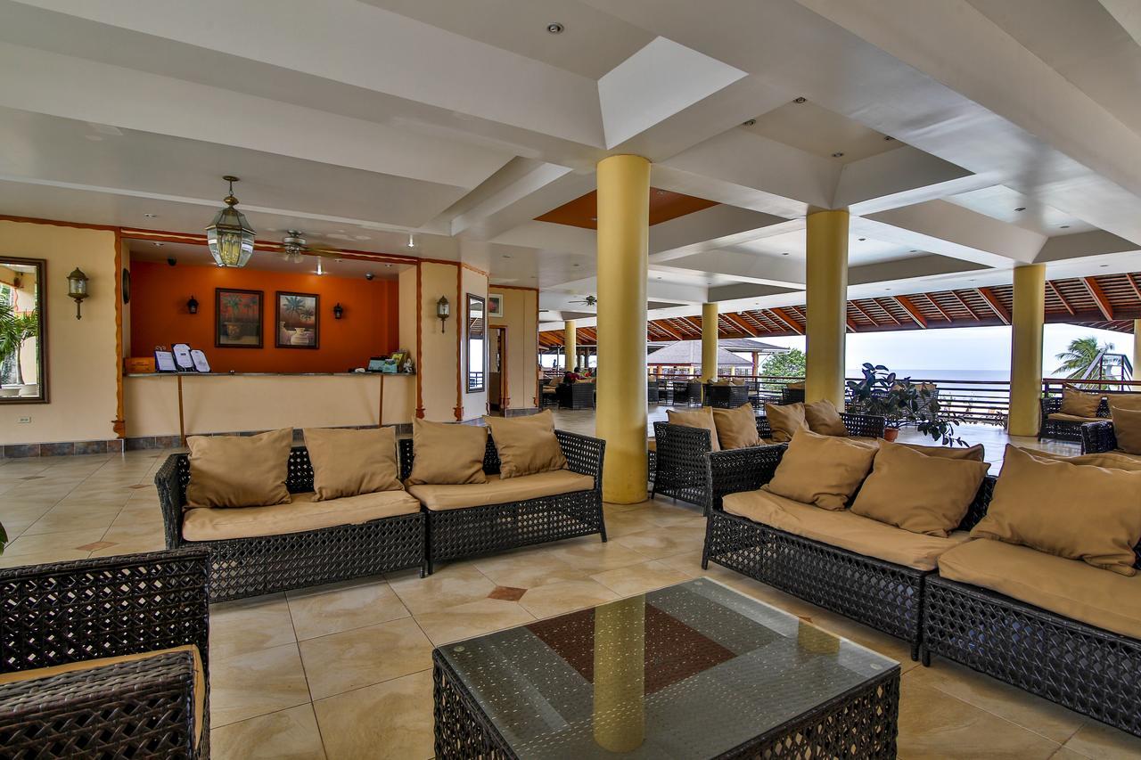 แกรฟตัน บีช รีสอร์ต Hotel Black Rock ภายนอก รูปภาพ