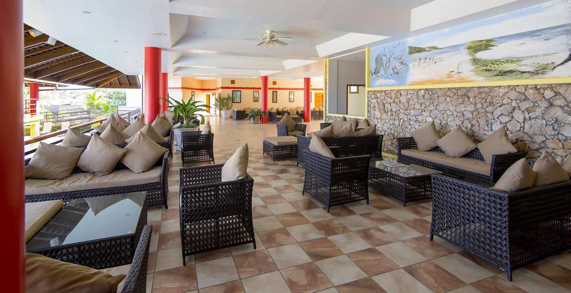 แกรฟตัน บีช รีสอร์ต Hotel Black Rock ภายนอก รูปภาพ